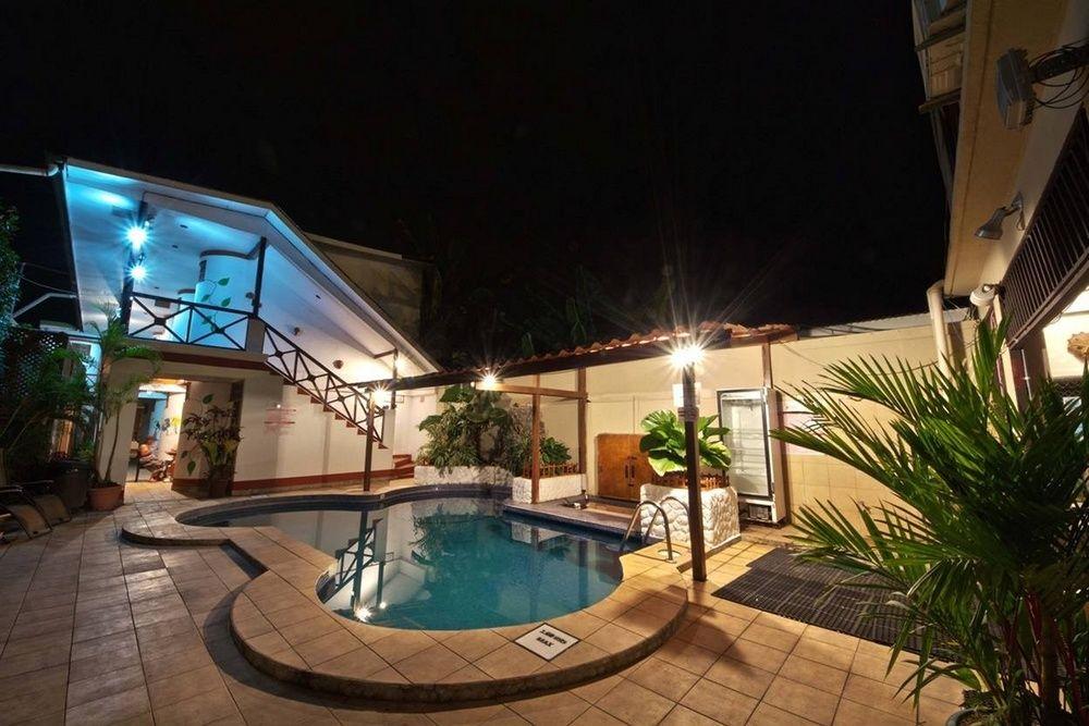 Hotel Poseidon Jacó Екстериор снимка