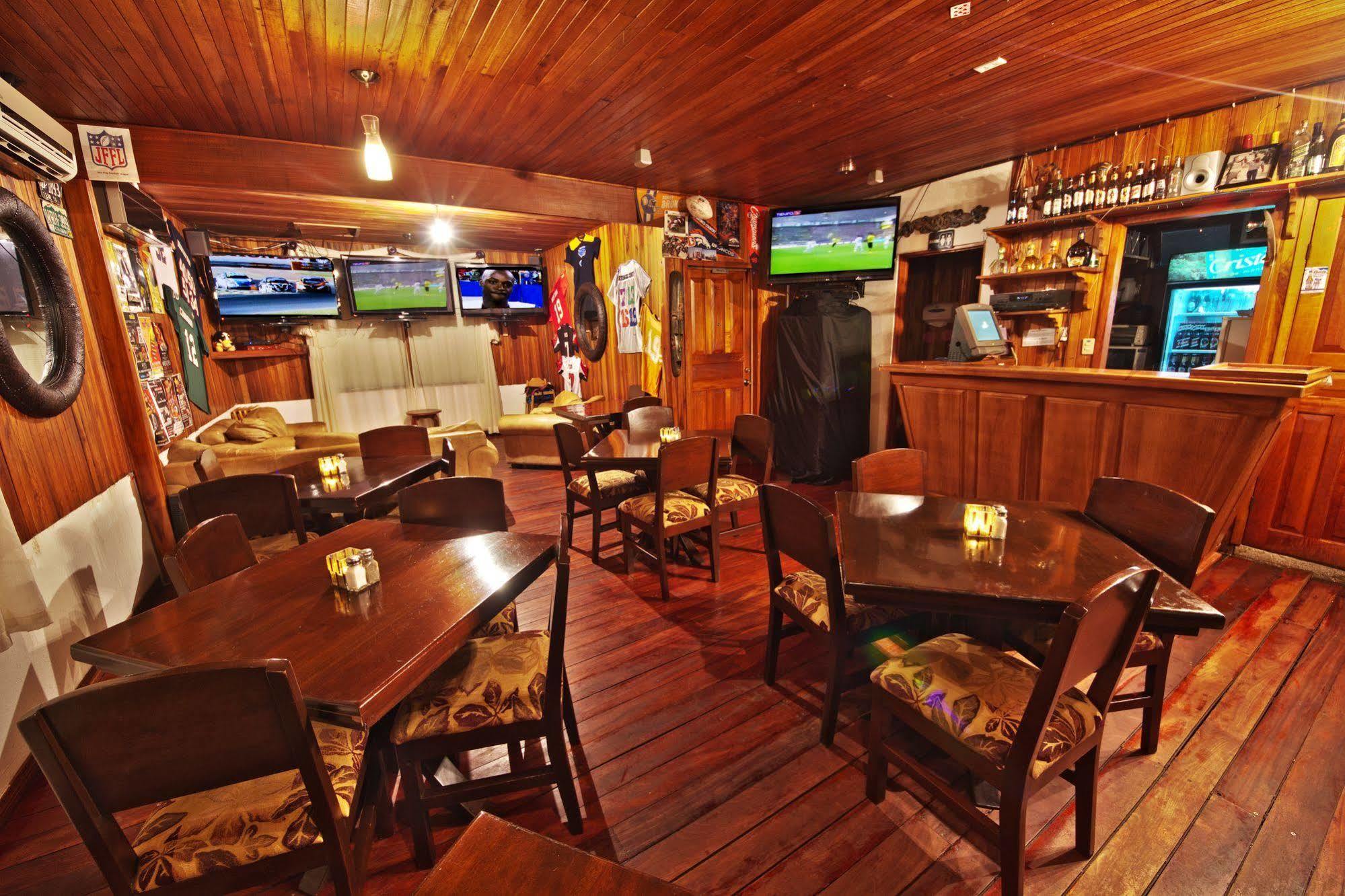 Hotel Poseidon Jacó Екстериор снимка