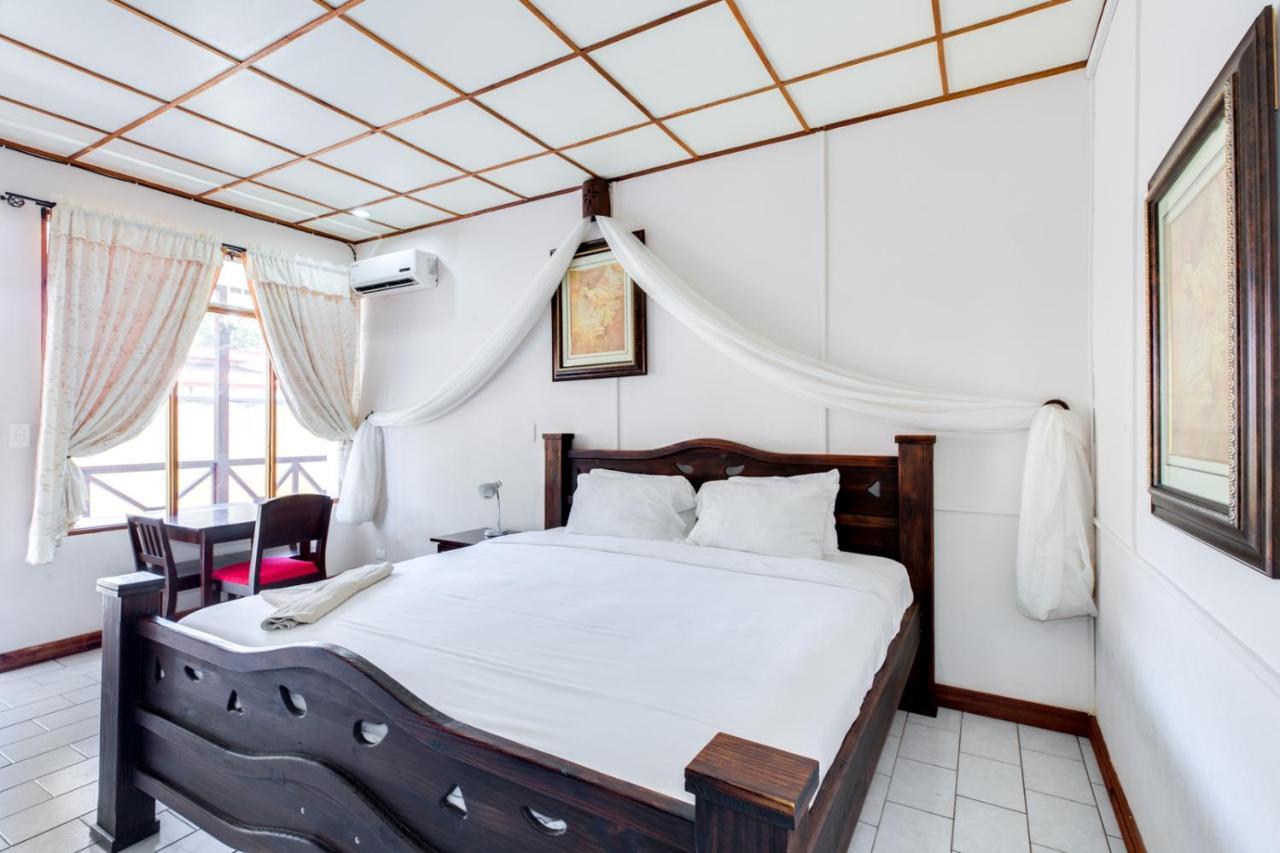 Hotel Poseidon Jacó Екстериор снимка