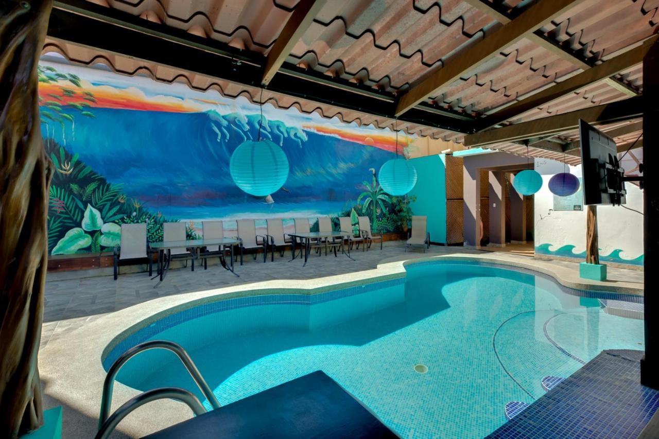 Hotel Poseidon Jacó Екстериор снимка