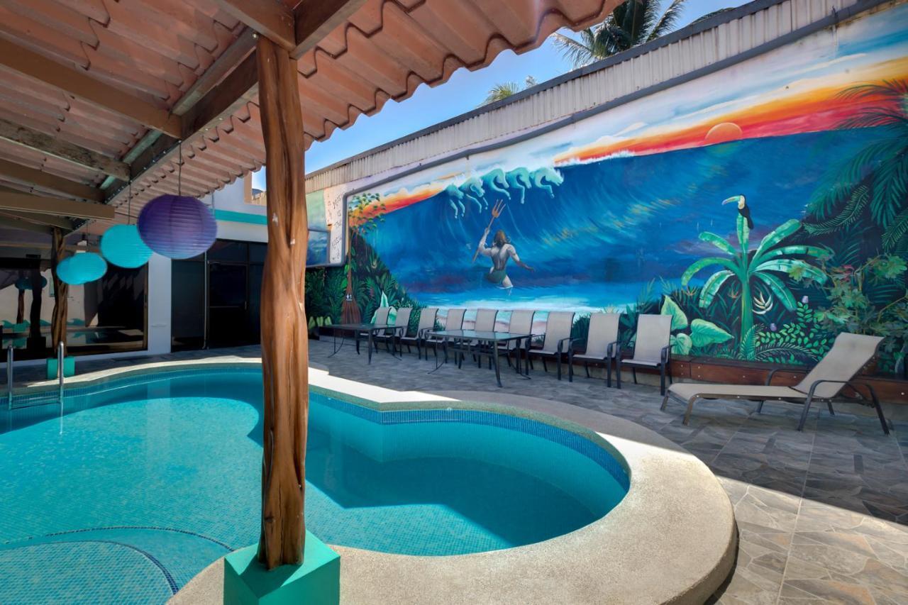 Hotel Poseidon Jacó Екстериор снимка